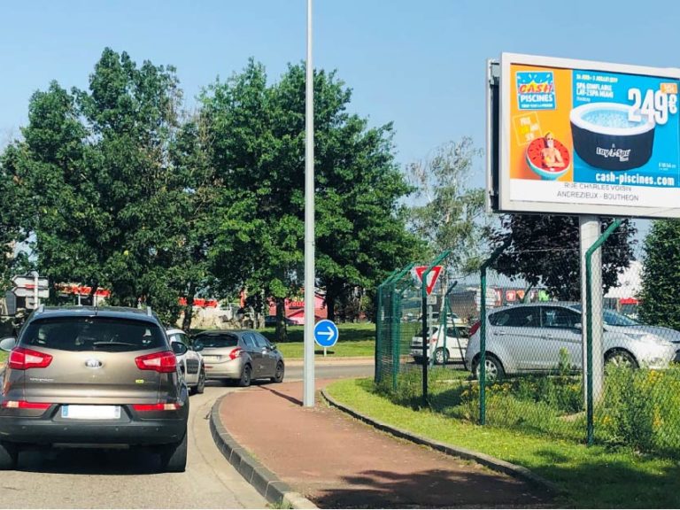 Cash Piscine, Rond Point E.leclerc, Andrézieux-Bouthéon