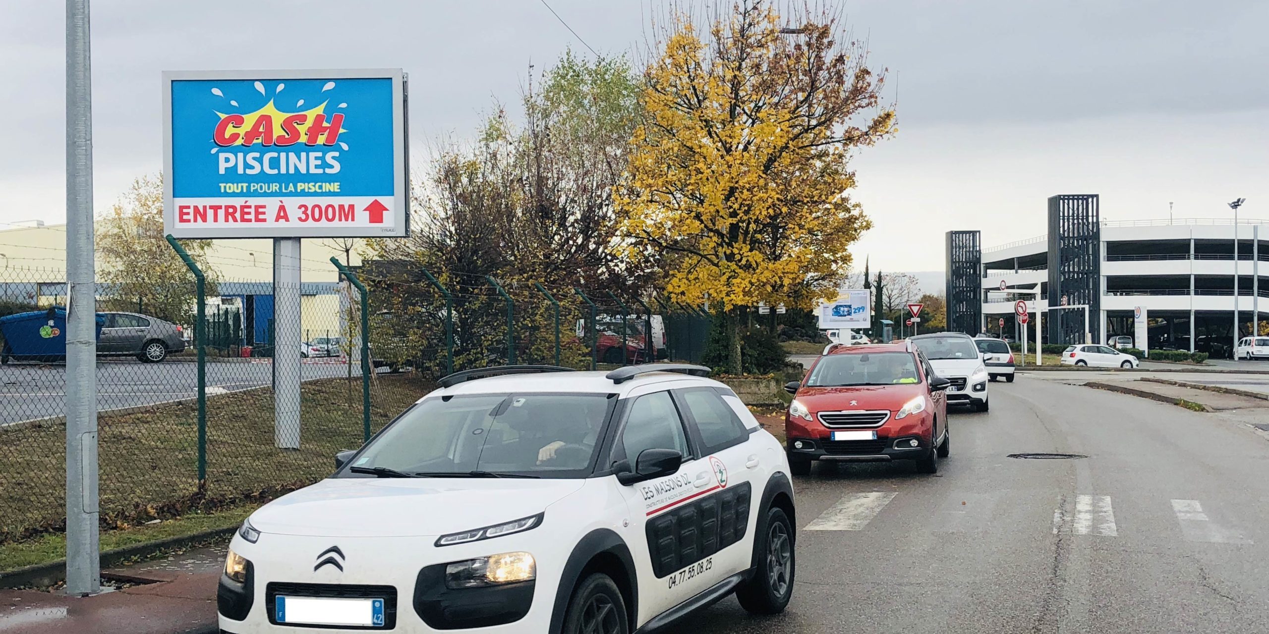 Cash Piscine, Rond point E.leclerc Andrézieux