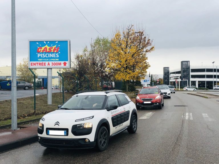 Cash Piscine, Rond point E.leclerc Andrézieux